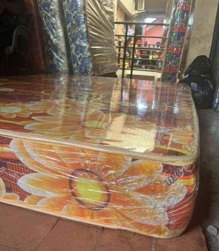King size bed