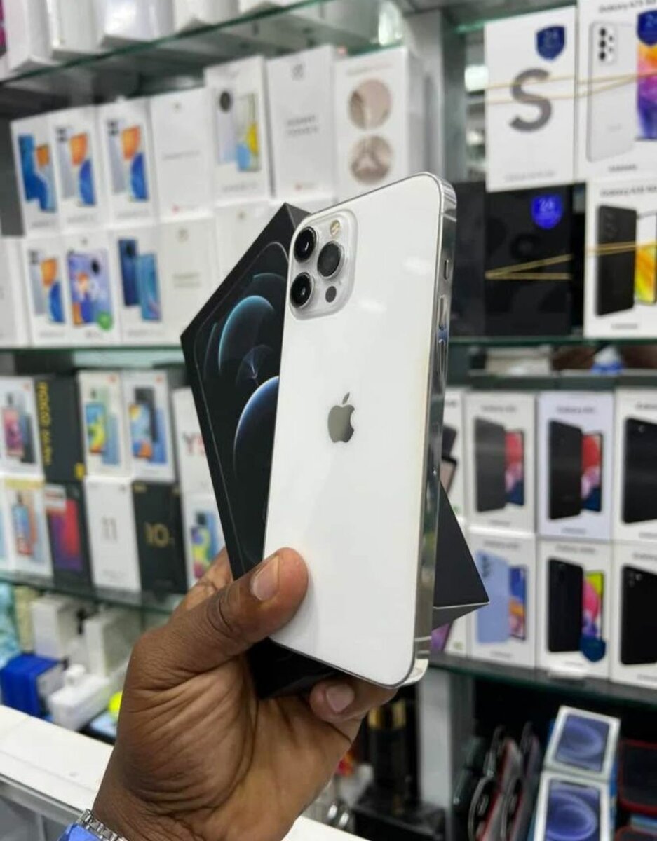 iPhone 12 Pro Max Blanc 128GB
