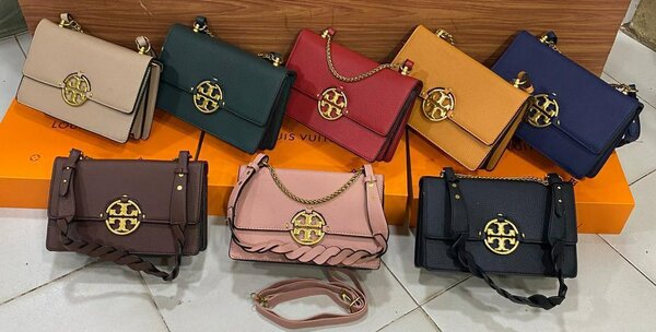 Hand bag's