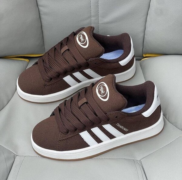 Sneakers en daim pour hommes