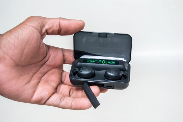 Air F9 Pods