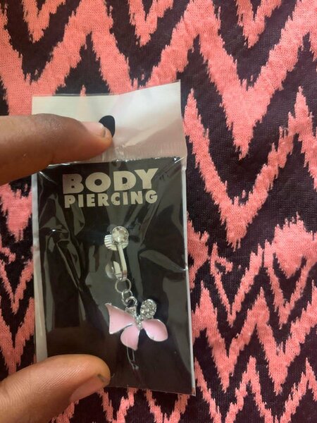 Magnetic belly ring