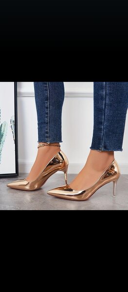 Ladies hills  shoe