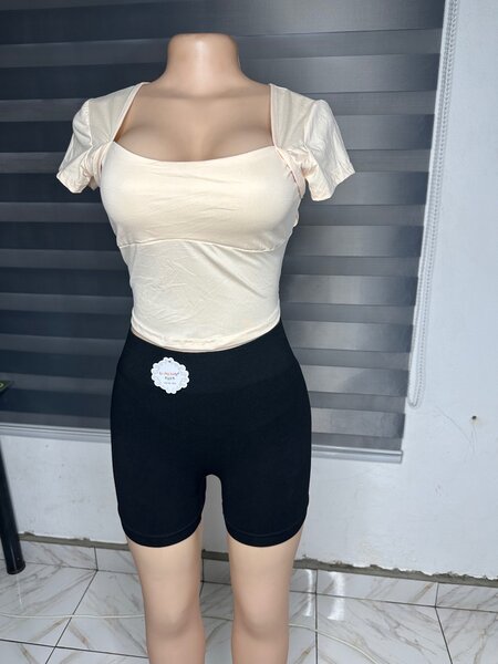 Crop tops