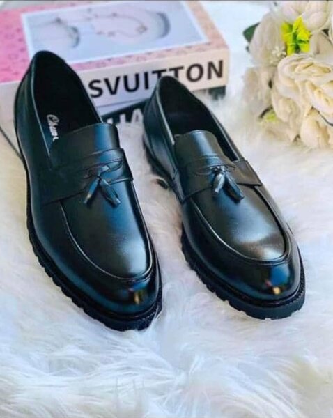 Man smart shoes