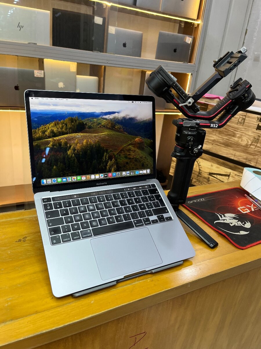 MACBOOK PRO 2020