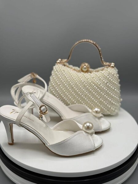 Ladies heel