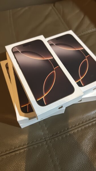 iPhone 16 Pro Max
