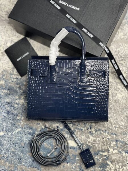 Yves saint Laurent
