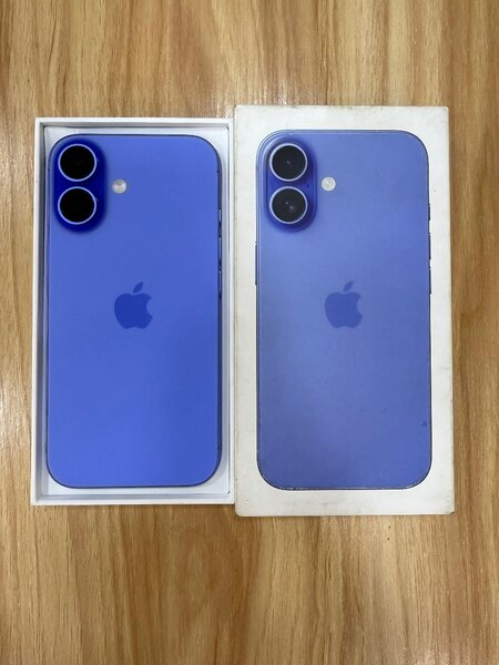 iPhone 16