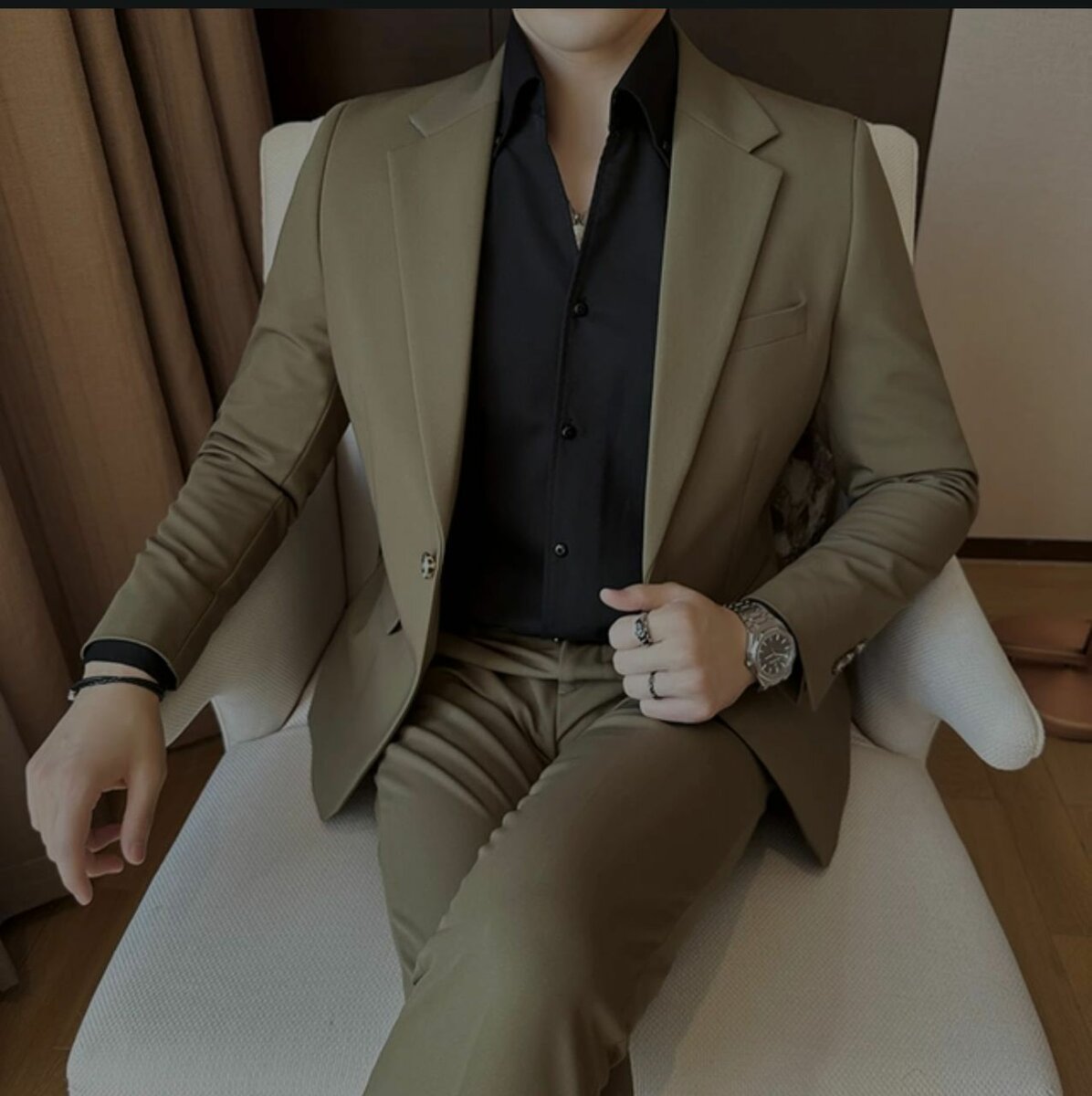 QUALITY NEXT SUIT AVAILABLE IN STOCK