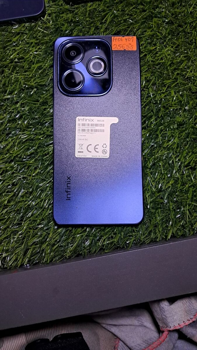 Infinix hot40i