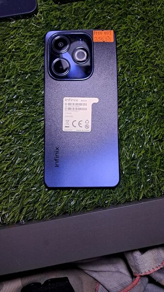 Infinix hot40i