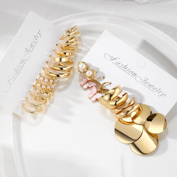 Gold earring set