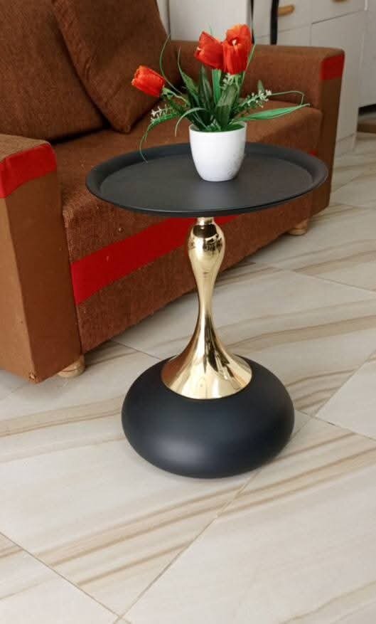 Table d'appoint moderne chic