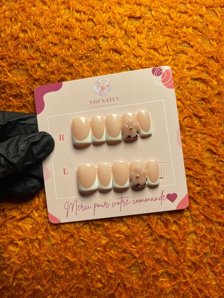 Ongles Press-On Nude Émoticône