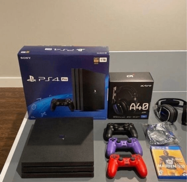 Console Sony PS4 Pro 1TB