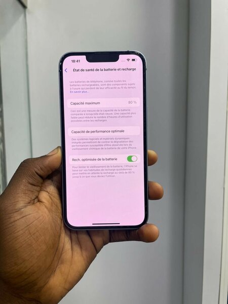 iPhone 14 simple