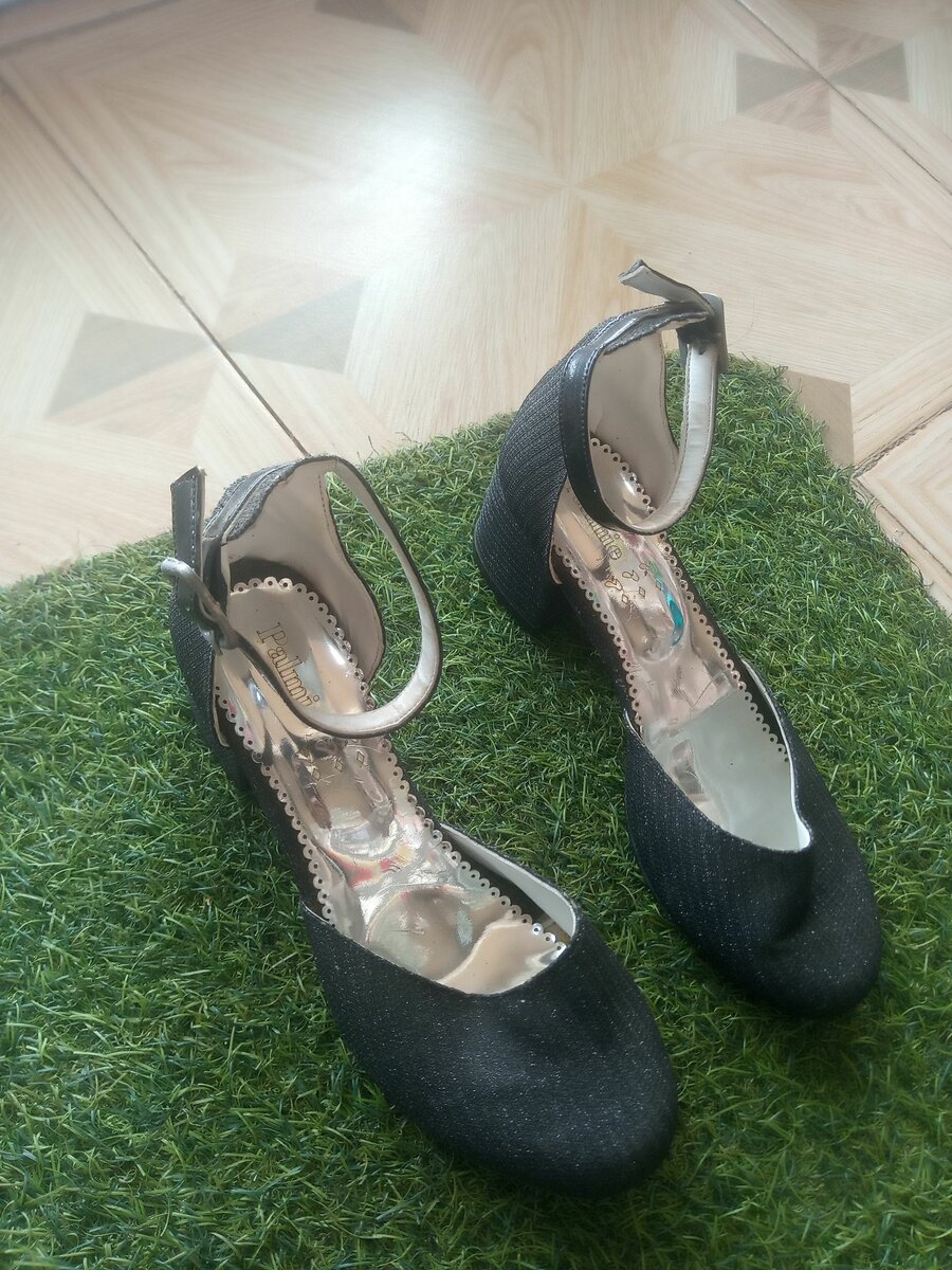 Dressing shoes