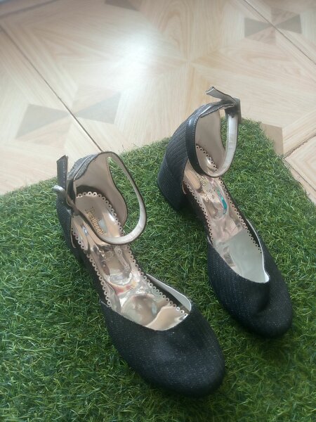 Dressing shoes