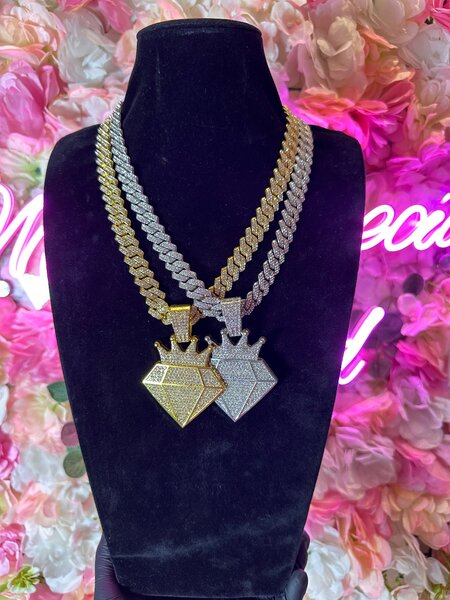 Silver necklace