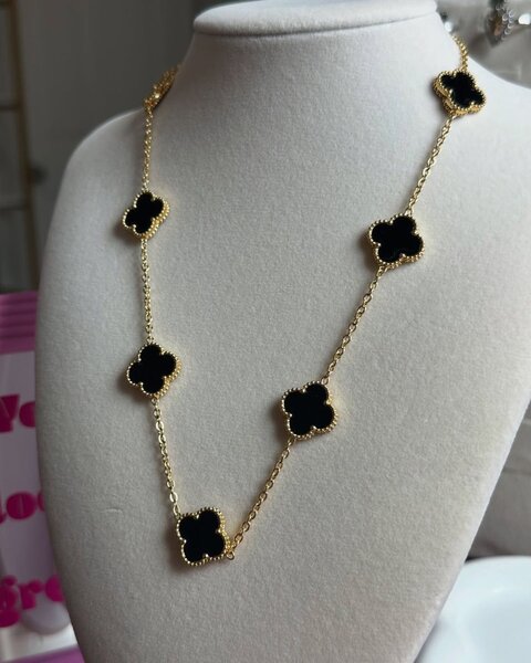 Collier Fleur Émail Élegant