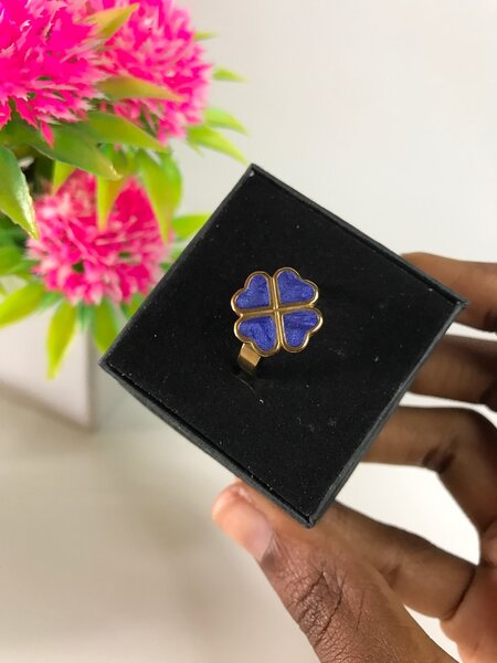 Ladies rings
