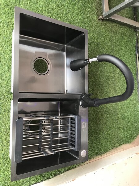 Kitchen sink