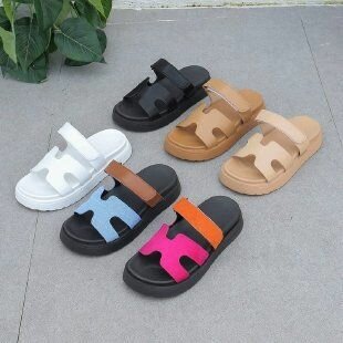 Heavy sole slip-on