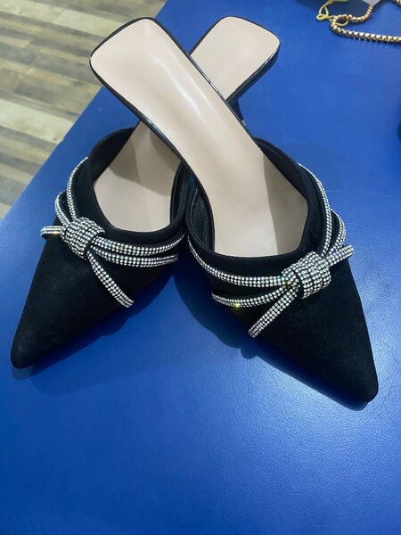 Half shoe