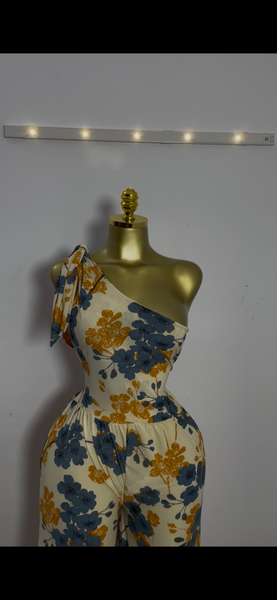 Combinaison florale asymétrique