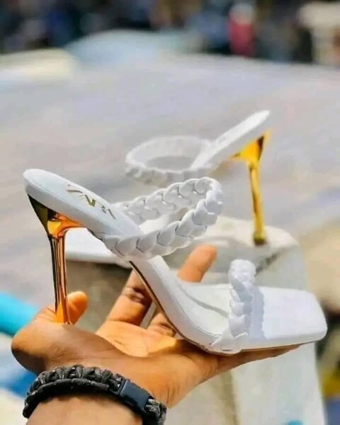 Sandales à talons glamour