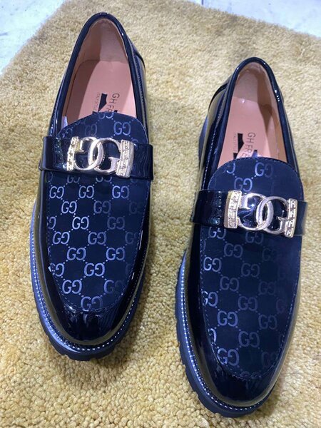 Dressing  shoe