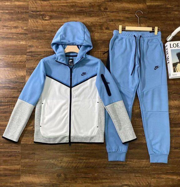 Nike tech fleece