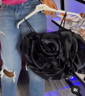 Top black