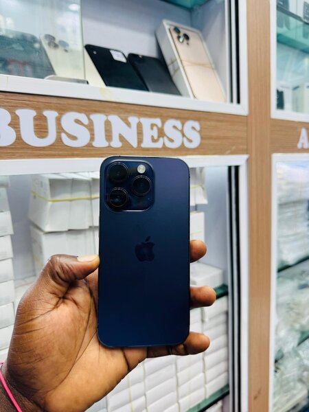 iPhone 14 pro 128Go message éc