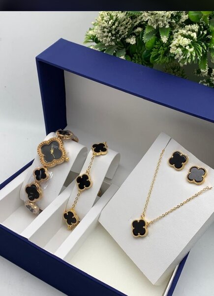 Ladies set
