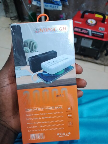 C mopol power bank