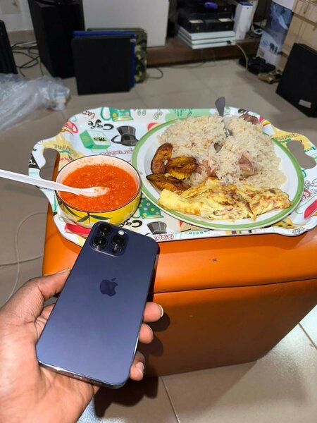 iPhone 14pro max (eSIM )