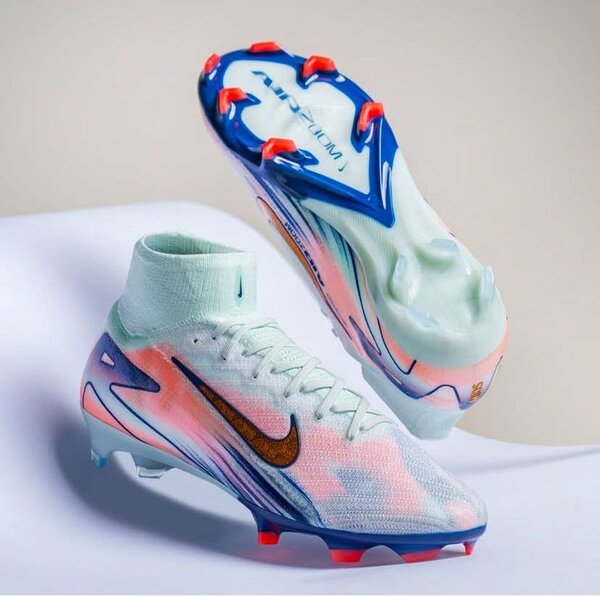 Nike boots