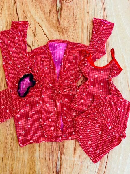 NIGHTWEAR