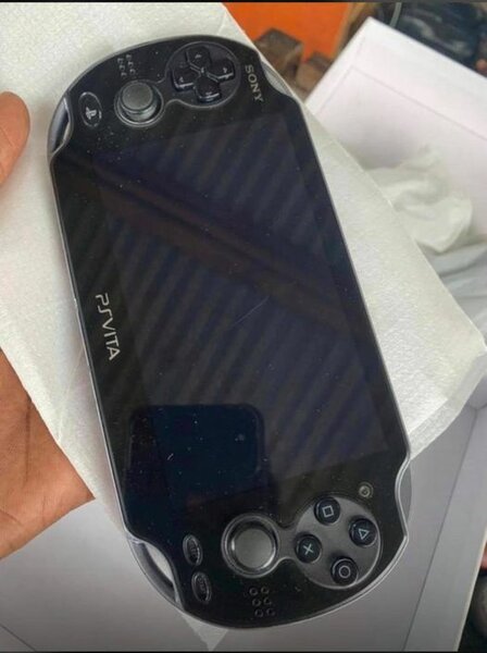 PS VITA 
