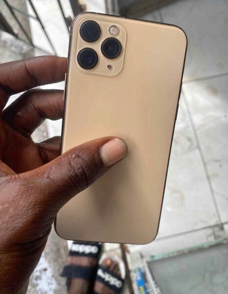 iPhone 11pro sans id