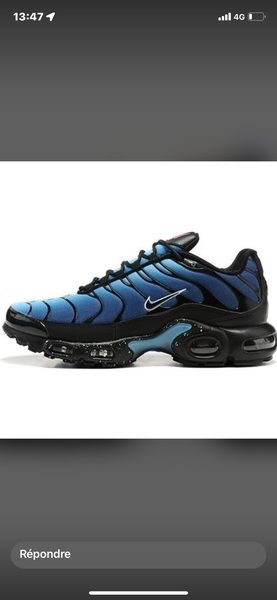 Nike model TN