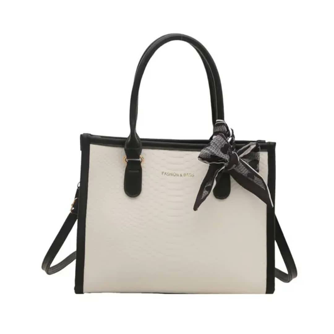 Sac à main élégant avec foulard