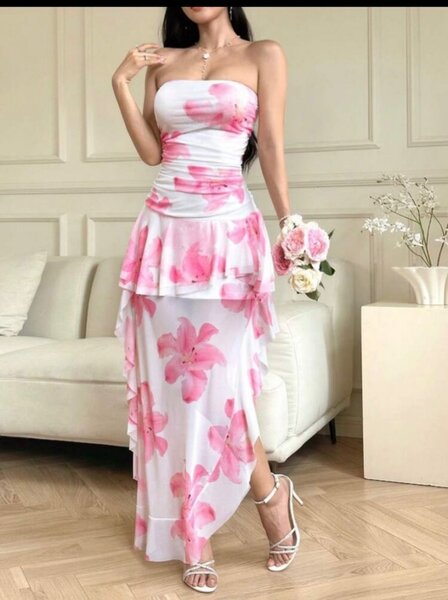 Robe longue blanche fleurie