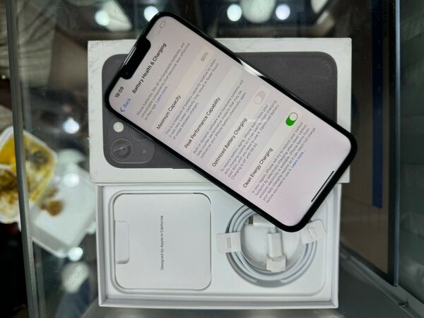 iPhone 13