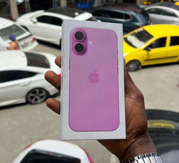 iPhone 16
