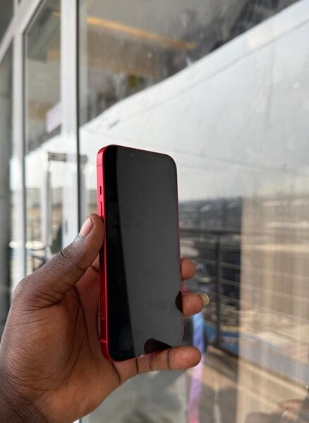 iPhone 13