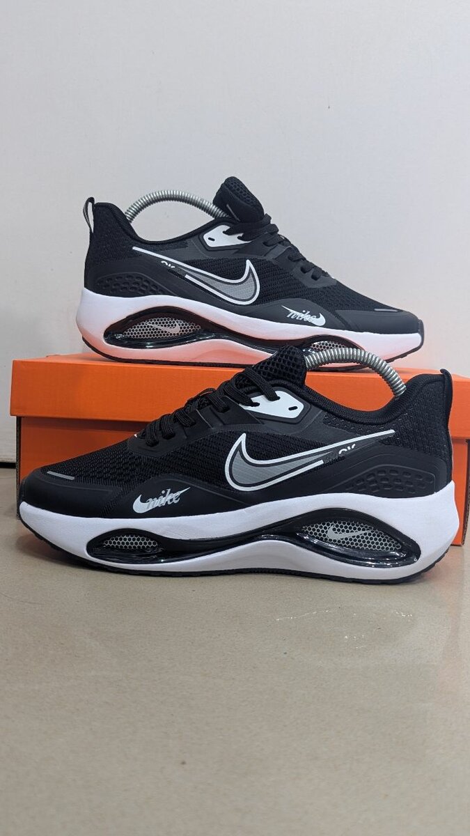 NIKE AIRMAX WINFLO